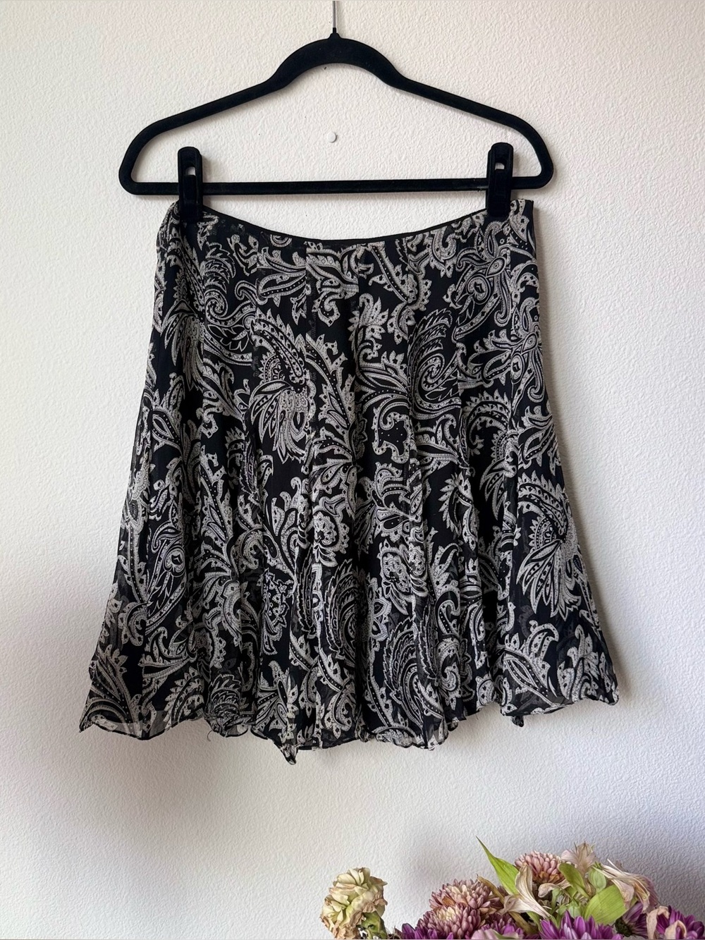Vintage Ice 100% silk Black and White Paisley Midi Skirt